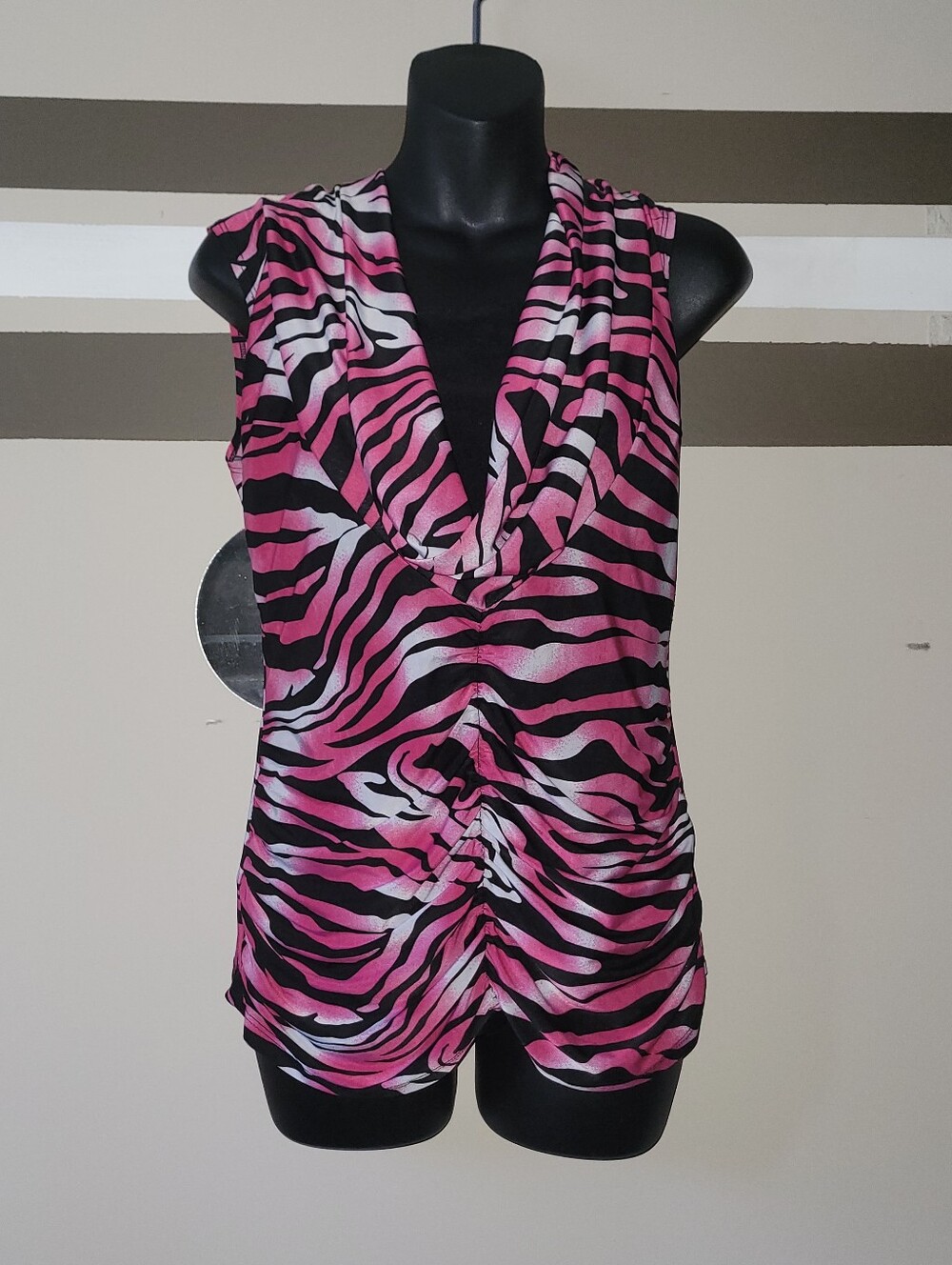 N.W.D. New Woman Design Pink Zebra Print Sleeveless Cowl Neck Top Sz Small